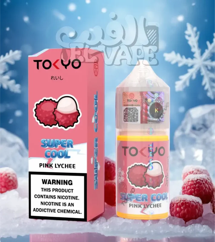ليكويد Tokyo Super Cool Pink Lychee – طعم لايچي وردي ساقع – مكتوب في الصورة: tokyo super cool – الخلفية فيها فاكهة لايچي مجمدة وتلج، ولوجو الفيب el-vape ظاهر بوضوح